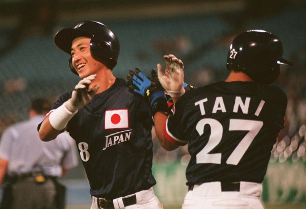 1996年のアトランタ五輪では日本代表として銀メダル獲得に貢献した西郷泰之記事を読む＞レジェンド社会人・西郷泰之の伝言「死に物狂いで野球をやろう」photo by AP/AFLO