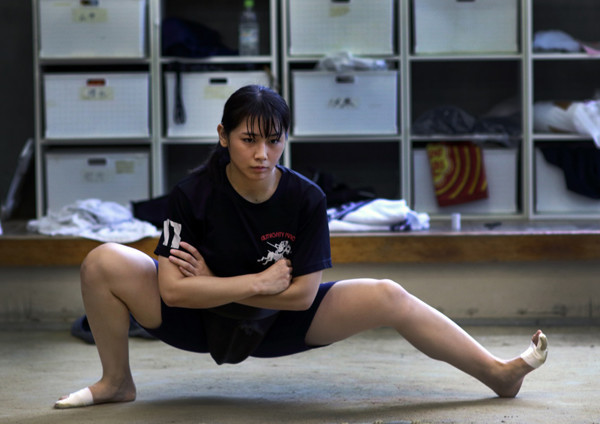 肩を負傷していても、熱心に足腰を鍛える記事を読む＞ジュニア世界一の「女横綱」。再び女子相撲の代表へ・野崎舞夏星photo by Takahashi Junichi