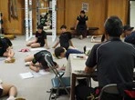 トレーニング中も、あまり口を出さずに選手を見守る小川監督(右)記事を読む>サオリン、カナ…世界と戦える選手を育てる下北沢成徳・小川監督の教えphoto by Nakanishi Mikari
