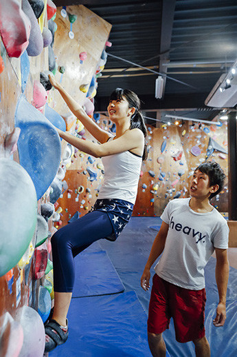 馬場ふみかさんが壁を登る！話題のボルダリングに挑戦photo by Yamamoto Raita記事を読む＞馬場ふみかさんが壁を登る！話題のボルダリングに挑戦