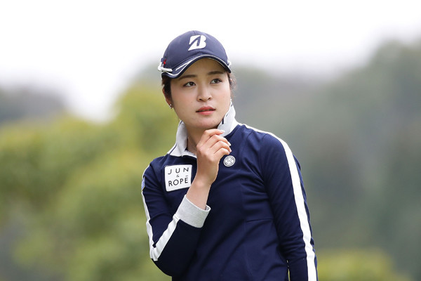 ■三ヶ島かな（20歳／福岡県）2016年＝賞金ランク55位（ファイナルQT１位）。平均ストローク46位（72.7423）記事を読む＞目指すゴルフは人それぞれ。日本人女子プロたちに聞く「私の戦い方」
