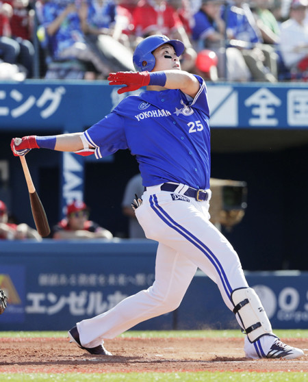 日本を代表するスラッガーである横浜DeNAの筒香photo by Kyodo News記事を読む＞セ・リーグの強打者もノリノリで感謝。プロ野球を魅力的にする応援