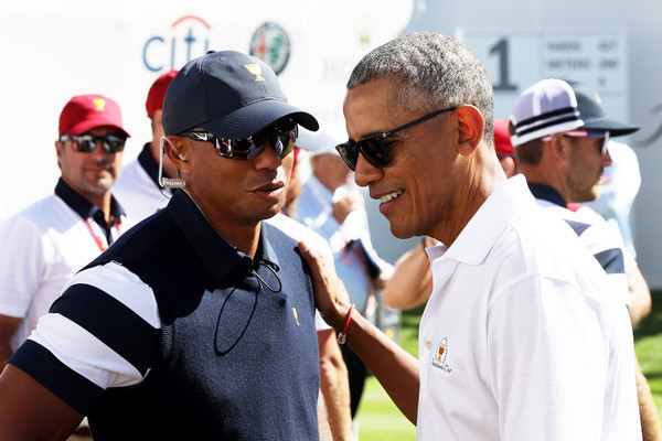 この年明けに、一緒にラウンドしたウッズ（左）とオバマ氏photo by PGA TOUR記事を読む＞オバマ氏と回って判明。ウッズが、プレーもクラブも人柄も劇的に改善