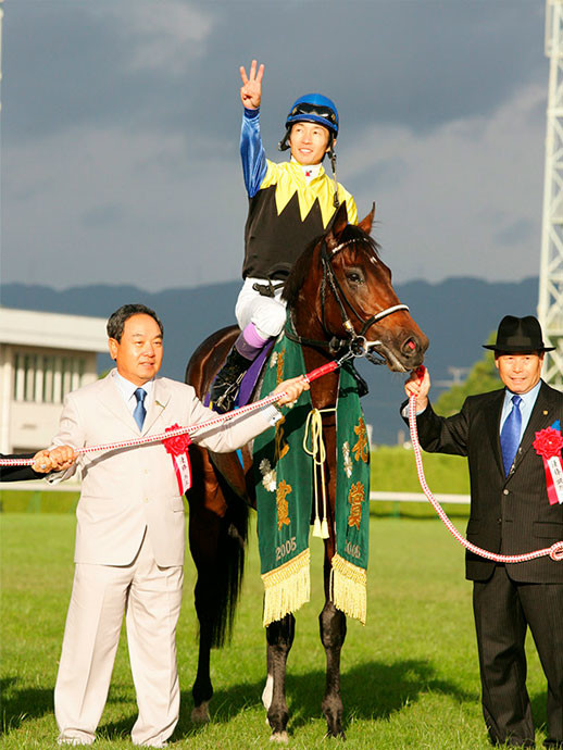 無敗のまま、史上６頭目の三冠馬となったディープインパクトphoto by Kouchi Shinji記事を読む＞ディープインパクトの大成秘話。忘れられない牧場スタッフのひと言