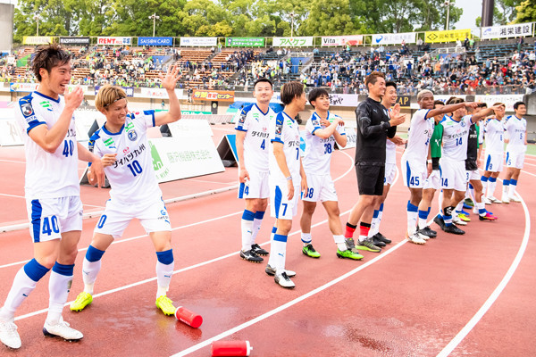 開幕11試合で７勝を挙げ、３位まで浮上した大分トリニータphoto by Sano Miki記事を読む＞攻撃サッカーから堅守チームへ。トリニータがJ1仕様になって快進撃
