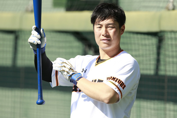 昨年ファームで本塁打王、打点王の二冠を達成した巨人・和田恋photo by Koike Yoshihiro記事を読む＞ファーム二冠の６年目、巨人・和田恋には岡本和真と違ったよさがある