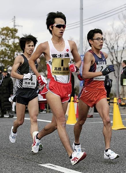 5連覇を達成した高橋英樹（中央）とともに接戦を演じた池田向希（左）、山西利和（右）photo by Kyodo News記事を読む＞世界記録保持者は来月復活。日本の競歩は五輪金メダルに近づいている