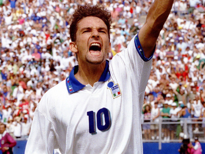 1994年ワールドカップのロベルト・バッジョphoto by AFLO記事を読む＞絶望した時、奇跡は起きた。94年Ｗ杯で見たロベルト・バッジョの神髄