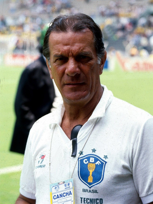 1986年メキシコＷ杯でブラジル代表を率いるテレ・サンターナ監督photo by Getty Images記事を読む＞名将テレ・サンターナは美しさを尊ぶ。選手と観衆のためのサッカー