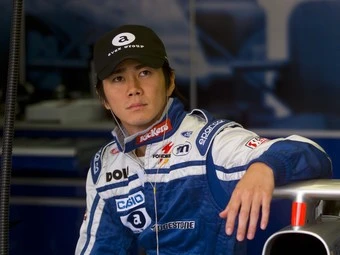 中野信治 なかの・しんじ 1971年 4月1日生まれ。大阪府出身。日本F1ドライバーのパイオニア、中嶋悟のサポートを受け、90〜91年にかけてイギリスの下位フォーミュラに参戦し、腕を磨く。国内帰国後、97年にプロストGPからデビュー。翌年はミナルディに移籍し、99年はジョーダンのテストドライバーを務めた。最高位は6位。現在は佐藤琢磨とともに鈴鹿サーキット・レーシングスクールで後進の育成を行なっている。桜井淳雄●撮影 photo by Sakurai Atsuo