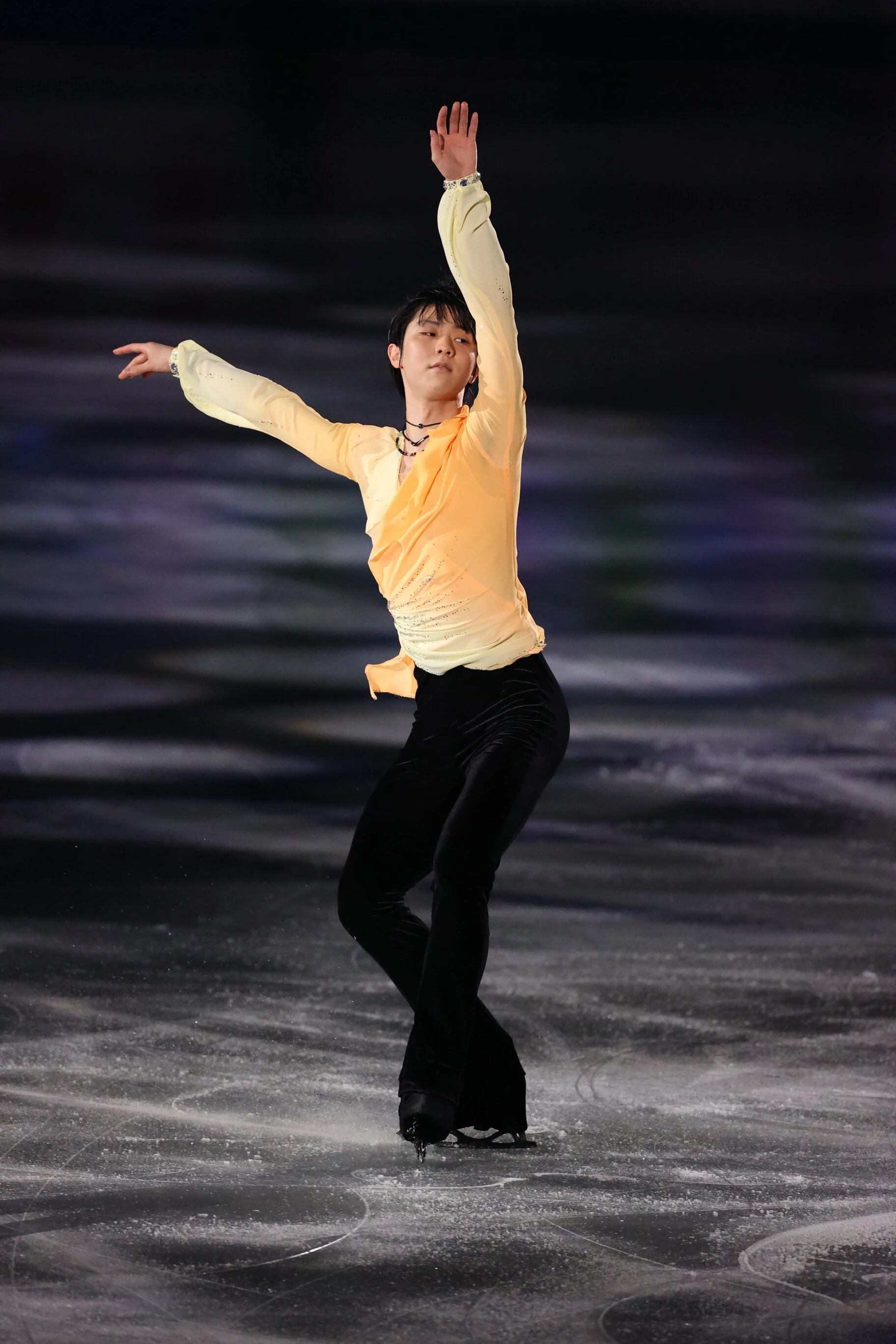 国別対抗戦エキシビションで『花は咲く』を演じる羽生結弦photo by Takahashi Manabu「Passion on Ice」日本フィギュアスケートシーズン総集編 好評発売中表紙は羽生結弦! 詳しくはこちら>>
