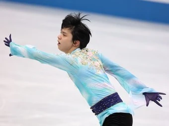 4月16日、国別対抗戦男子フリーで『天と地と』を演じる羽生結弦photo by Takahashi Manabu「羽生結弦2021-2022フィギュアスケートシーズンカレンダー」【予約受付中】卓上版はこちら>>壁掛け版はこちら>>