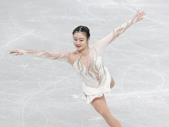 全日本フィギュアSPでトリプルアクセルを決めた河辺愛菜photo by Noto Sunao(a presto)