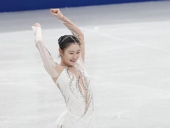 全日本フィギュアSPでトリプルアクセルを決めた河辺愛菜photo by Noto Sunao(a presto)