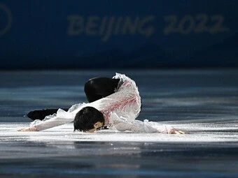 予約限定生産「羽生結弦2022-2023フィギュアスケートシーズンカレンダー」7/15まで予約受付中!壁掛け版>> 卓上版>>