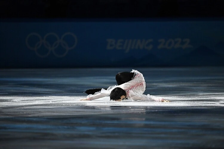 予約限定生産「羽生結弦2022-2023フィギュアスケートシーズンカレンダー」7/15まで予約受付中!壁掛け版>> 卓上版>>