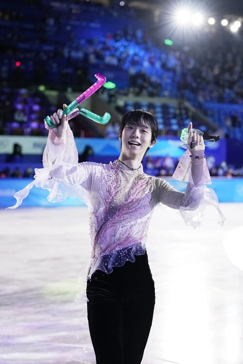 予約限定生産「羽生結弦2022-2023フィギュアスケートシーズンカレンダー」7/15まで予約受付中!壁掛け版>> 卓上版>>