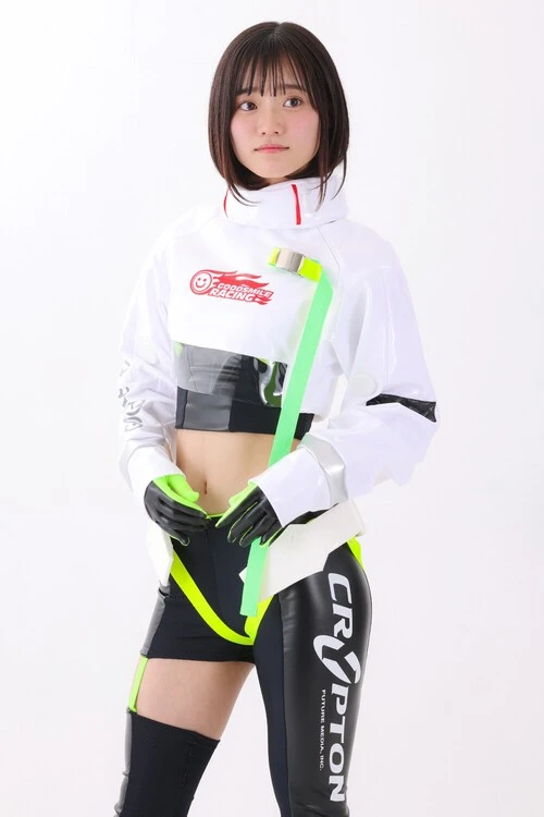 涼雅さんphoto by Orihara Hiroyuki