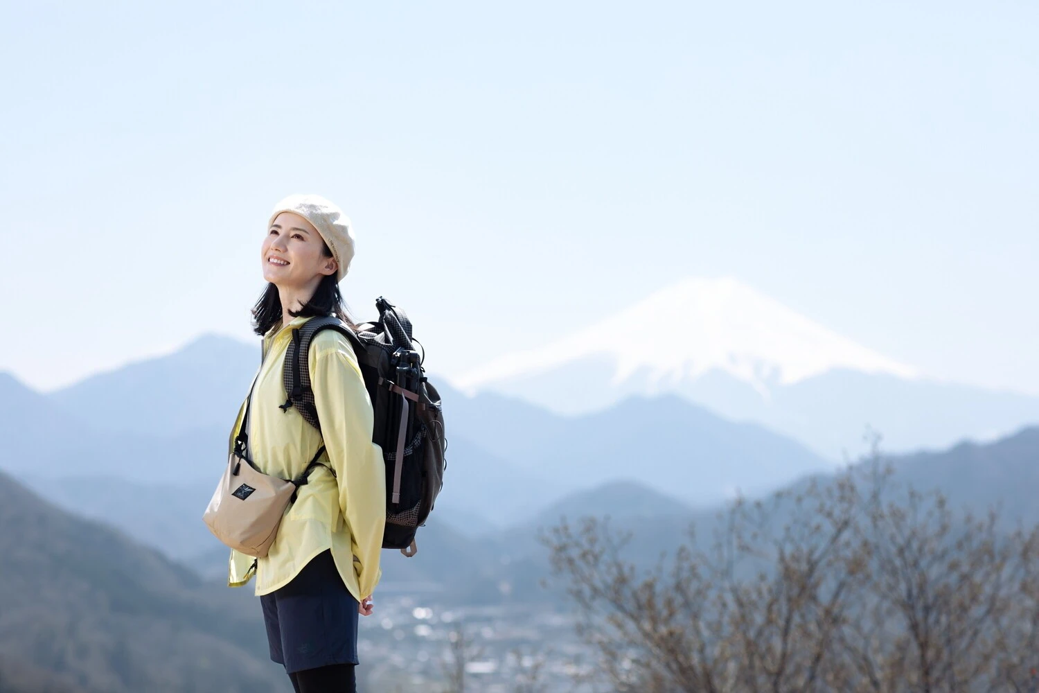 登山YouTuber山下舞弓の春のハイキング&おすすめ山小屋フォト集(34枚)