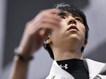 羽生結弦・プロ転向後初の公開練習&インタビューフォトギャラリー(32枚)