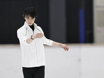羽生結弦・プロ転向後初の公開練習&インタビューフォトギャラリー(32枚)