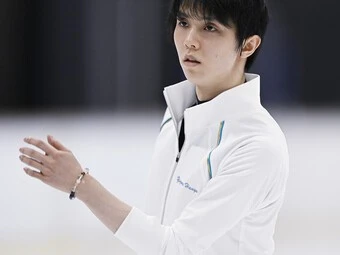 羽生結弦・プロ転向後初の公開練習&インタビューフォトギャラリー(32枚)