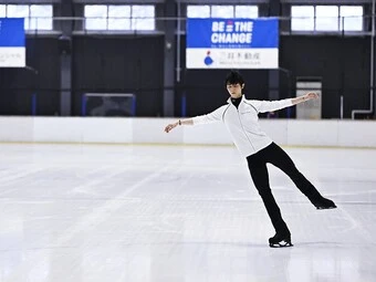 羽生結弦・プロ転向後初の公開練習&インタビューフォトギャラリー(32枚)