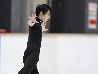 羽生結弦・プロ転向後初の公開練習&インタビューフォトギャラリー(32枚)