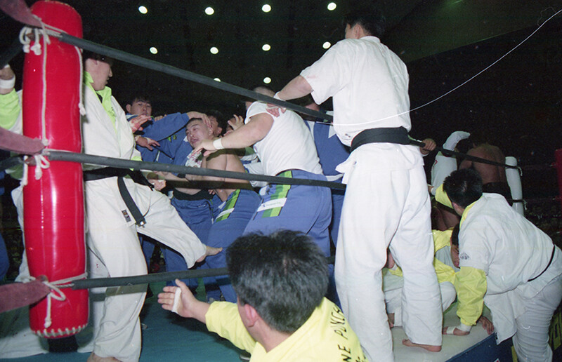 連載１：1992年1月30日の小林邦昭vs齋藤彰俊 photo by 山内猛