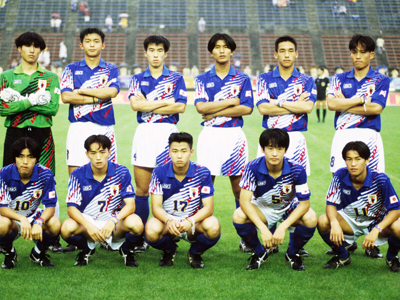 1993年に日本で開催されたＵ－17世界選手権に出場した宮本恒靖（後列一番右）宮本恒靖が驚きと緊張感で「うわっ、出るのか」。初のW杯の舞台は「体にまとわりつくような空気を感じた」＞＞　　photo by AFLO