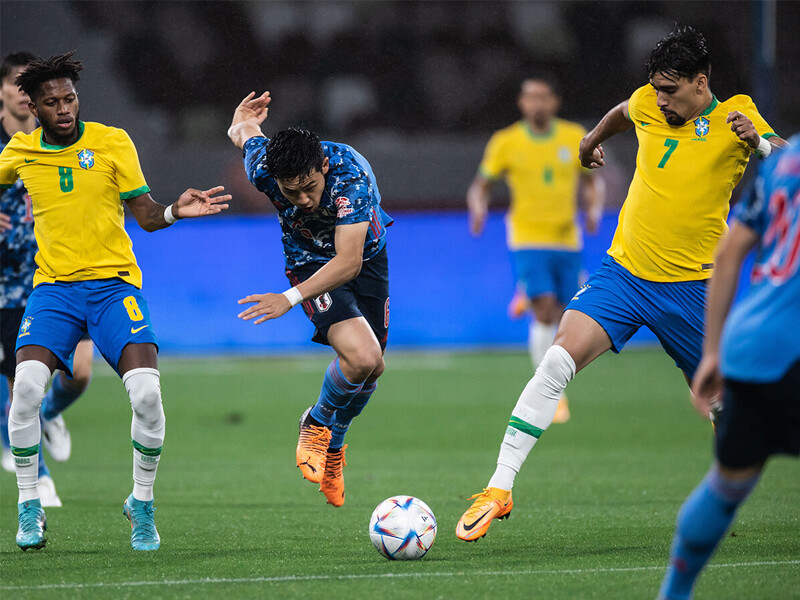 日本はブラジル相手にプランどおりの戦いを見せたが...日本代表がW杯で番狂わせを起こす可能性は見えた。その確率を上げるための課題も鮮明になった ＞＞　　photo by Sueishi Naoyoshi