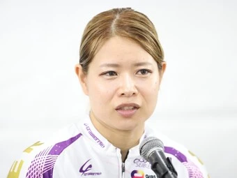 石井寛子 photo by Takahashi Manabu 記事>>