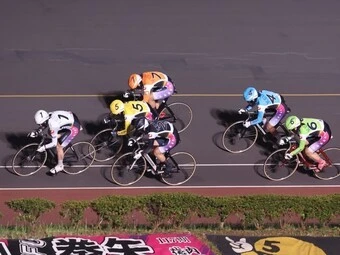 児玉碧衣 photo by Takahashi Manabu 記事>>