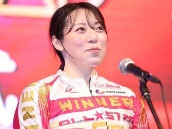 児玉碧衣 photo by Takahashi Manabu 記事>>