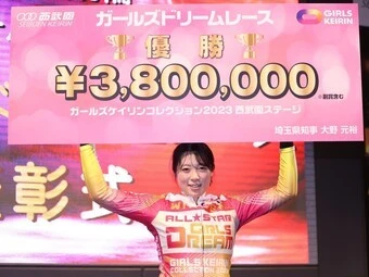 児玉碧衣 photo by Takahashi Manabu 記事>>