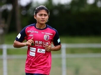 photo by Setsuda Hiroyukiインタビュー記事>>