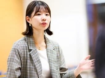 インタビュー記事「新聞製作の裏側」>>photo by Kitagawa Naoki