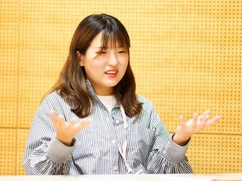 インタビュー記事「新聞製作の裏側」>>photo by Kitagawa Naoki