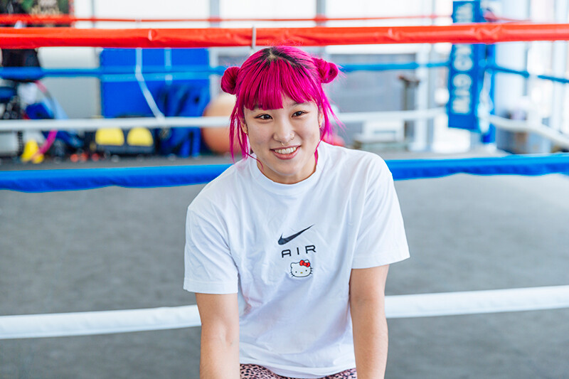 ピンクの髪、鼻ピアスの世界王者 女子プロボクサー晝田瑞希フォトギャラリー