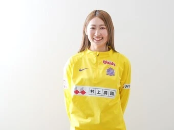 サッカー,女子サッカー,なでしこジャパン,WEリーグ,サンフレッチェ広島レジーナ,中嶋淑乃,ドリブル