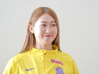 サッカー,女子サッカー,なでしこジャパン,WEリーグ,サンフレッチェ広島レジーナ,中嶋淑乃,ドリブル