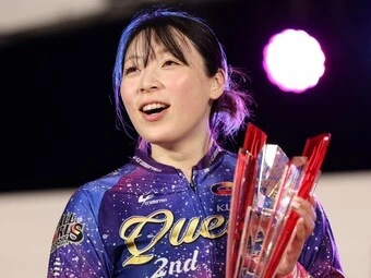 児玉碧衣 photo by Takahashi Manabu 記事>>