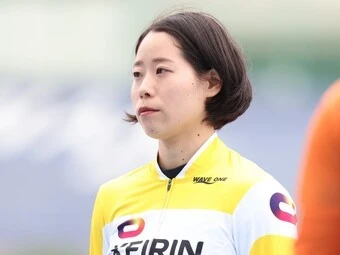 大浦彩瑛 photo by Takahashi Manabu 記事>>