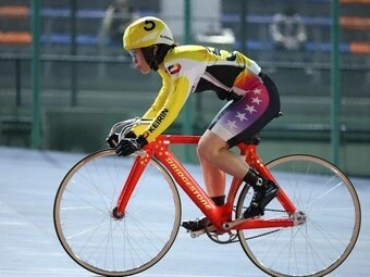 大浦彩瑛 photo by Takahashi Manabu 記事>>