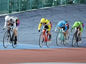 大浦彩瑛(5番車・黄色) photo by Takahashi Manabu 記事>>