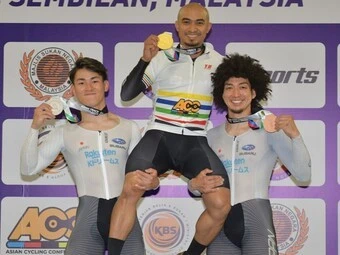 太田海也(左) photo by JKA 記事>>