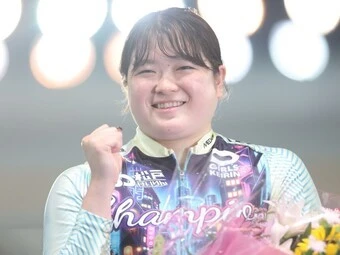 尾方真生 photo by Takahashi Manabu 記事>>