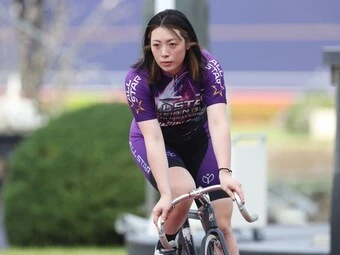 児玉碧衣 photo by Takahashi Manabu 記事>>