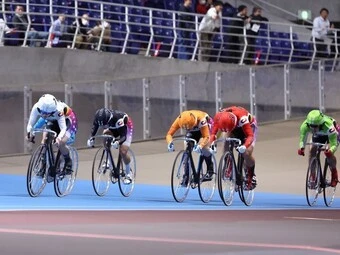 佐藤水菜(1番車・白) photo by Takahashi Manabu 記事>>