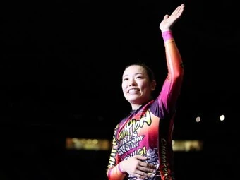 佐藤水菜 photo by Takahashi Manabu 記事>>